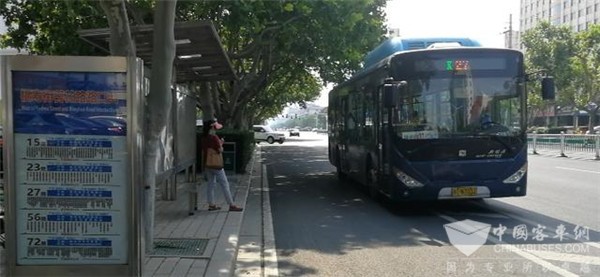 晚6點準時發(fā)車！濰坊新增兩條“夜經濟”公交專線(圖1)