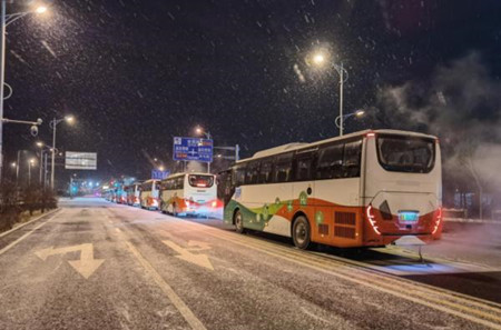 零故障零延誤零投訴！宇通氫燃料客車交出冬奧護(hù)航“綠色成績單”(圖2)